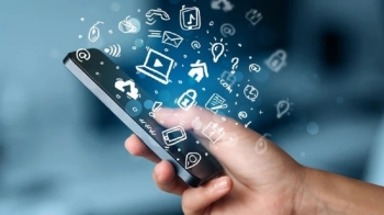 খরচ বাড়ছে মোবাইলের কলরেট ও ইন্টারনেটে